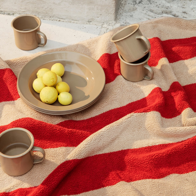Geschirrset Yard Picnic - ferm LIVING