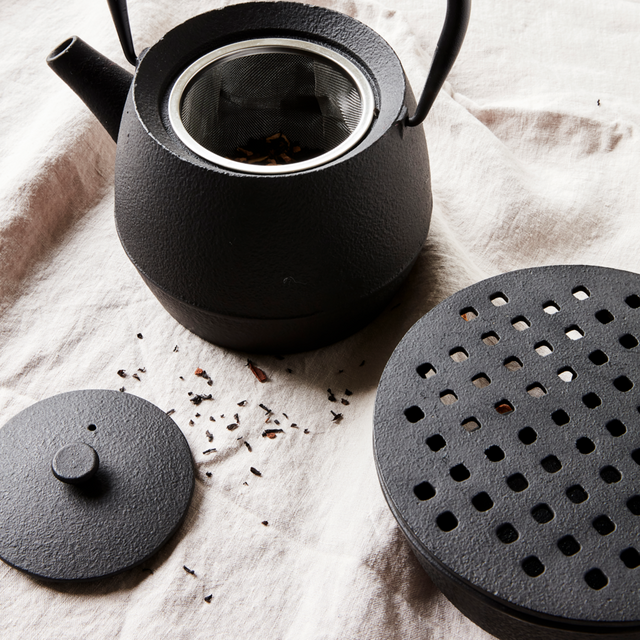 Stövchen Gusseisen in Schwarz - Nicolas Vahé