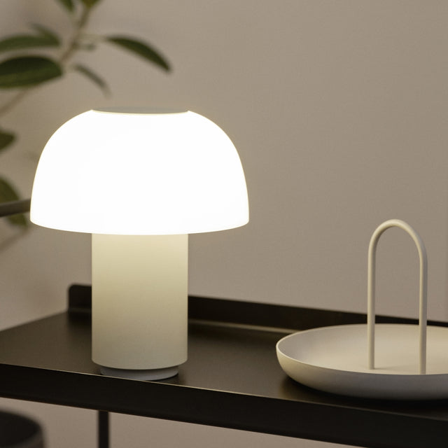 Akkuleuchte Harvest Moon Warm Grey - Zone Denmark