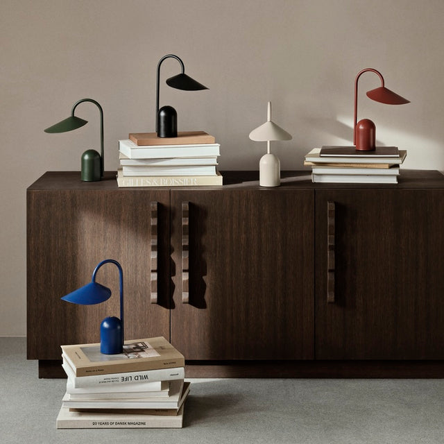 Akkuleuchte Arum blau - ferm LIVING