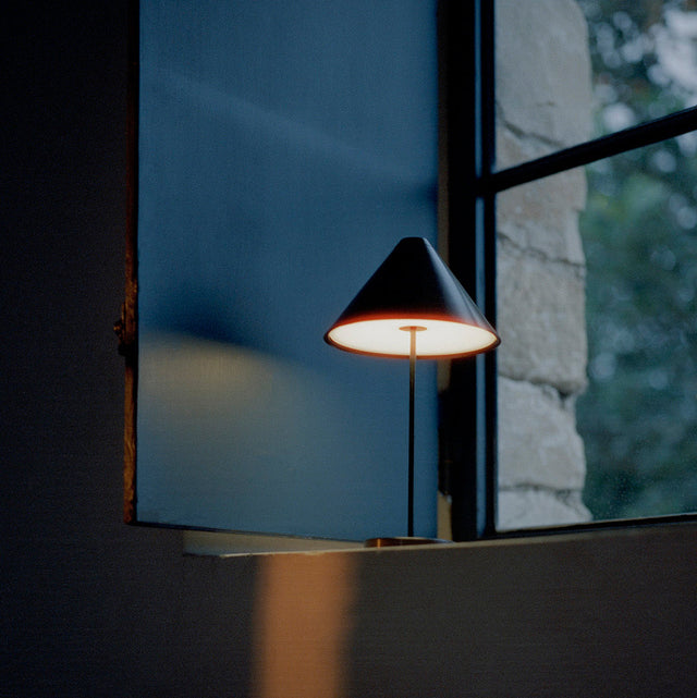 Brolly Portable Tischleuchte schwarz - New Works