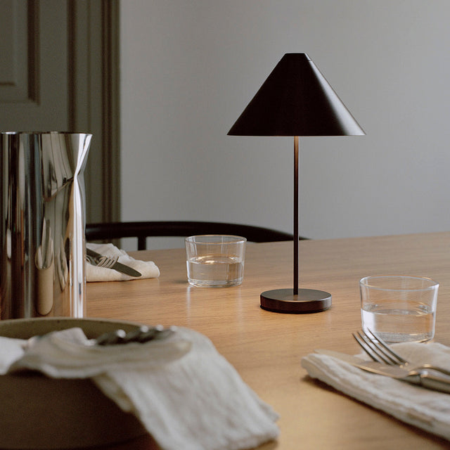 Brolly Portable Tischleuchte schwarz - New Works