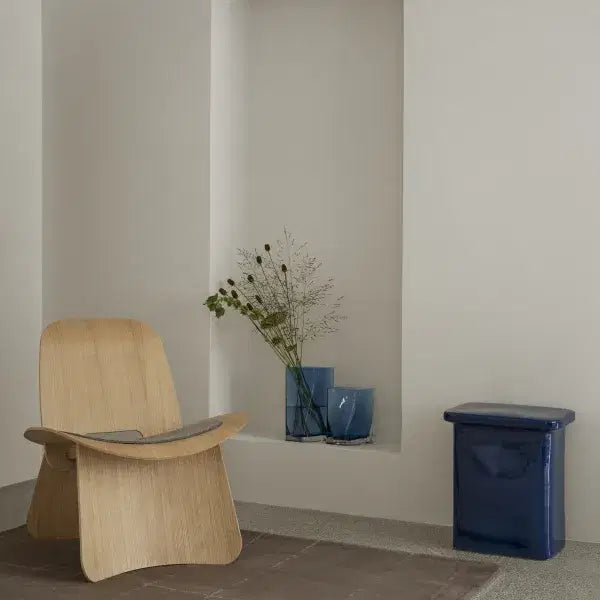 Keramikhocker TOKI T-Shape Mazarine Blue - blomus