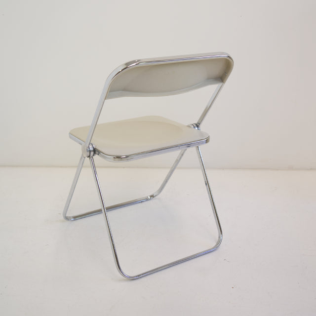 Plia Klappstuhl, beige - Vintage Stuhl - DesignWe.Love