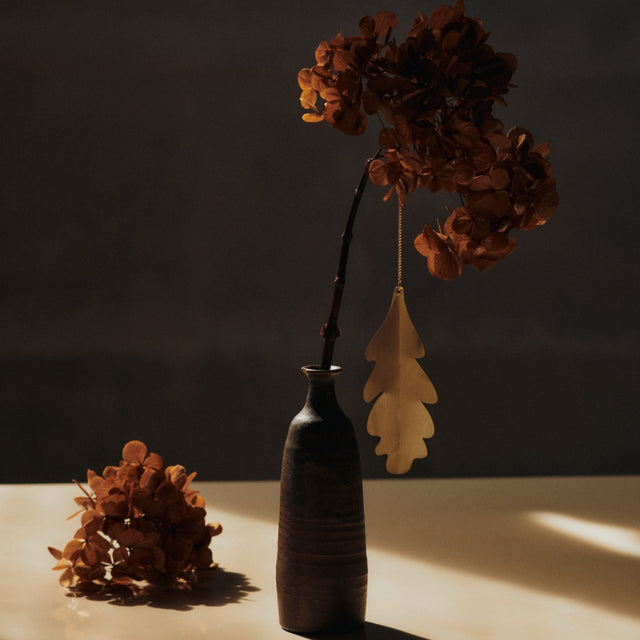Anhänger Weihnachtsbaum Oak Leaf Brass Ornaments - ferm LIVING