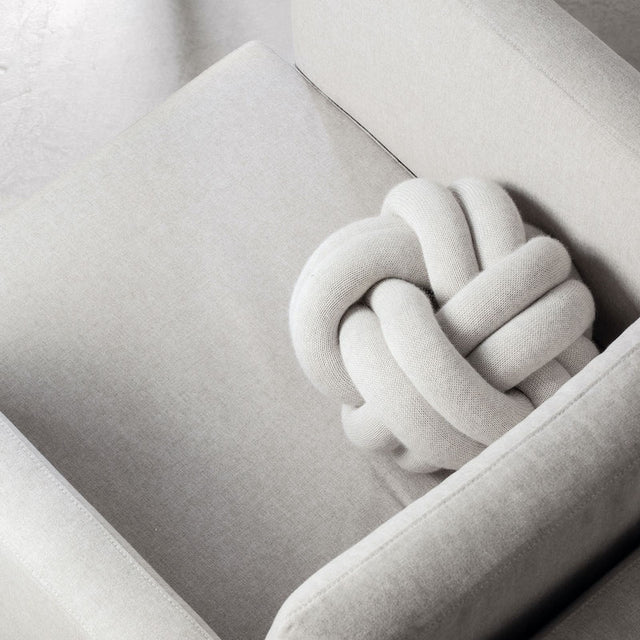 Knoten Kissen Knot White Grey - Design House Stockholm