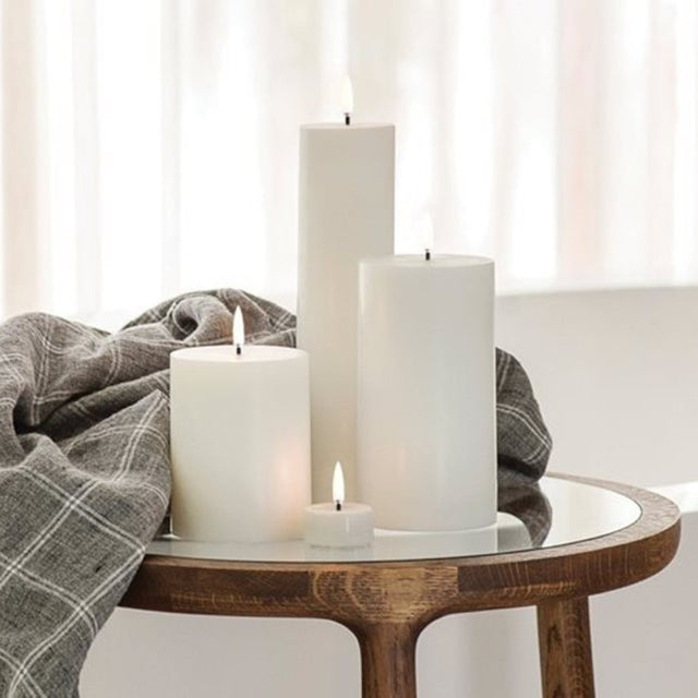 Stumpenkerze Smooth W 7,8 × H 20,3 cm – Uyuni Mood