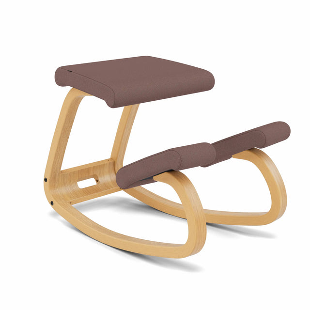 Varier Kniestuhl Variable, Holzfarbe Esche hellbraun, Bezug Braun (Tonal 64211) – ergonomischer Original Kniestuhl von Peter Opsvik