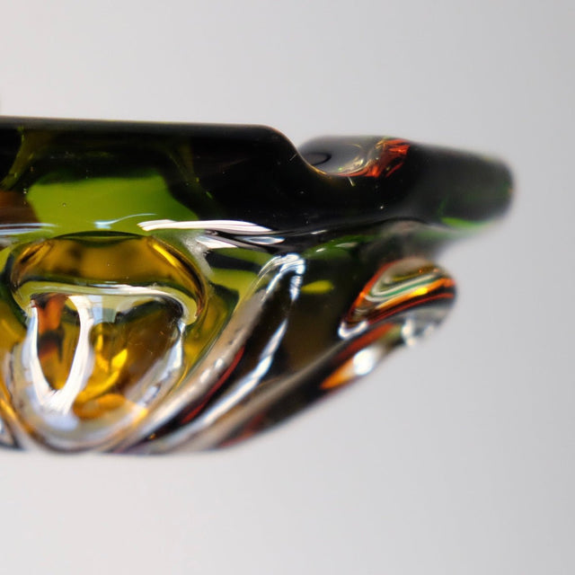 Aschenbecher aus Muranoglas 'Brutalist' - Sommerso Italien 1970er - DesignWe.Love