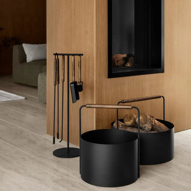 ASHI Kaminholzkorb L Schwarz - Blomus - DesignWe.Love