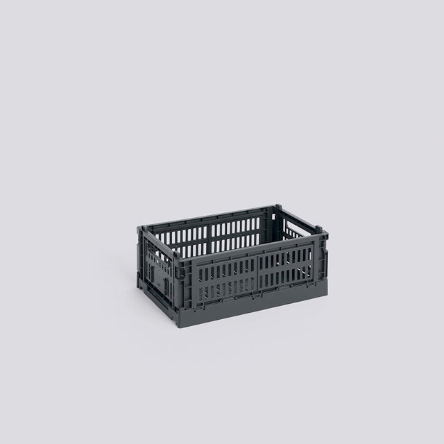 HAY Colour Crate Small (S) Aufbewahrungsbox in Charcoal (Kohlegrau) – DesignWe.Love