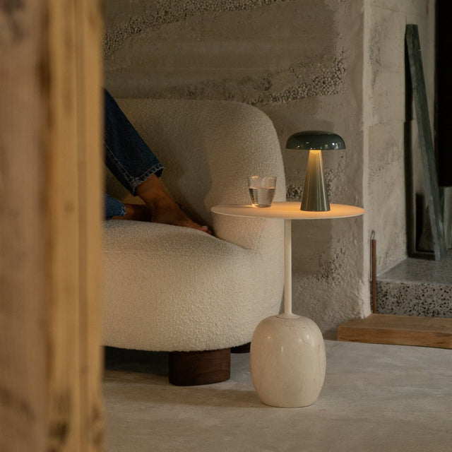 Beistelltisch Lato LN9 oval Ivory/Crema Diva - &Tradition - DesignWe.Love