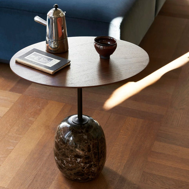 Beistelltisch Lato LN9 oval Lacquered Walnut/Emperador - &Tradition - DesignWe.Love