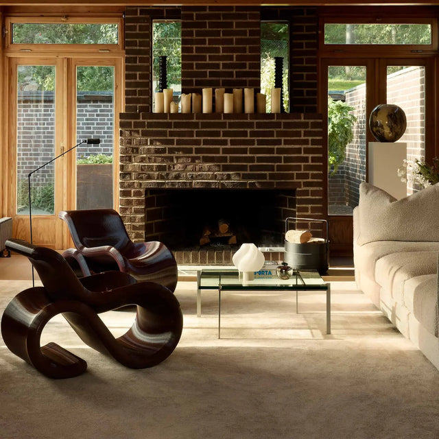Éclair Chair Cherry im Wohnzimmer - Crème Atelier - DesignWe.Love
