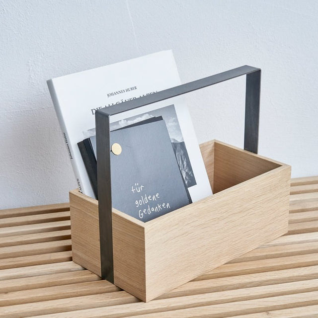 Eichenbox mit Griff aus Schwarzstahl - Raumgestalt - DesignWe.Love