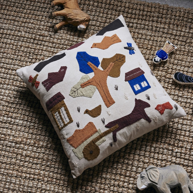 Village Kinder Kissen - ferm LIVING