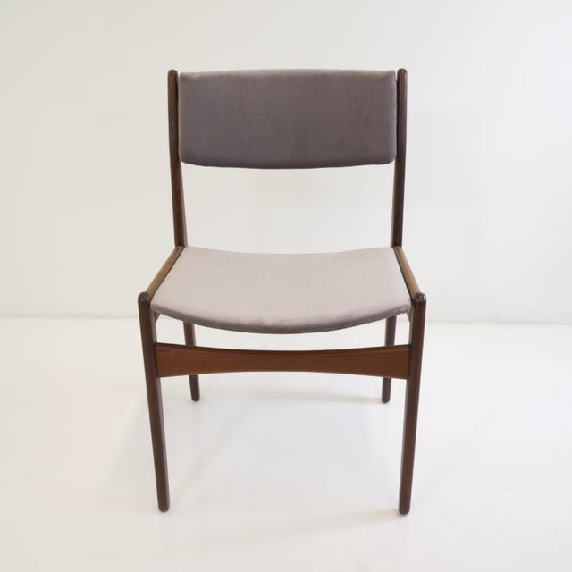 Frem Røjle Stuhl Modell 142 - Vintage Stuhl Poul Volther - DesignWe.Love - DesignWe.Love