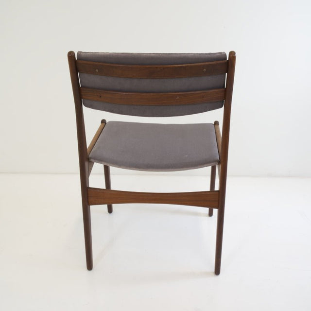 Frem Røjle Stuhl Modell 142 - Vintage Stuhl Poul Volther - DesignWe.Love - DesignWe.Love