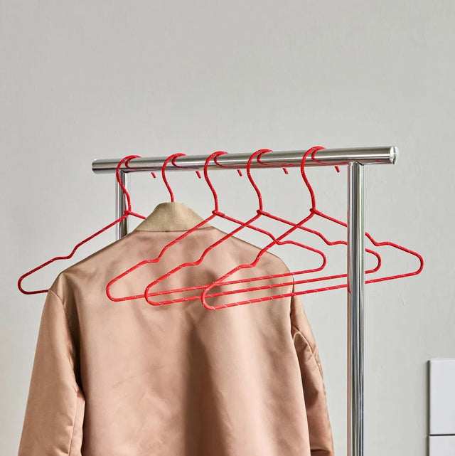 Kleiderbügel Wire Rot 6er Set - House Doctor - DesignWe.Love