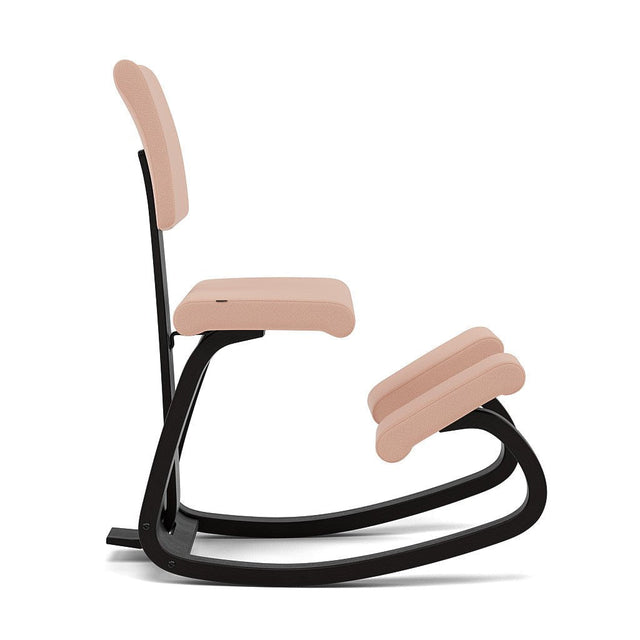 Varier Kniestuhl Variable Plus mit Rückenlehne, Holzfarbe Esche schwarz, Bezug Altrosa (Tonal 63153) – Ansicht 2