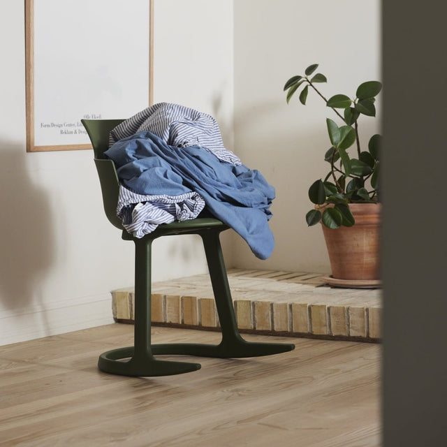 Social Tilt Stuhl Green - Varier Furniture - DesignWe.Love