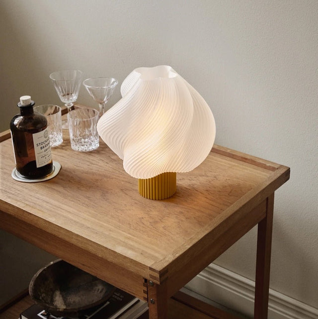 Soft Serve Tischleuchte Cloudberry - Crème Atelier - DesignWe.Love
