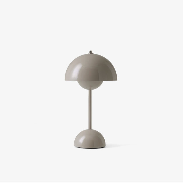 VP9 Flowerpot Akkuleuchte Grey Beige - &Tradition