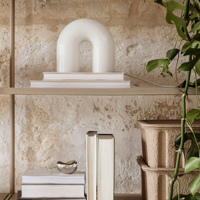 Tischleuchte Vuelta Weiß - ferm LIVING - DesignWe.Love