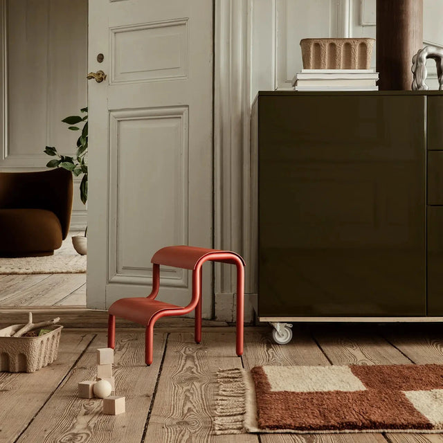 Tritthocker Up Step Stool Rot - ferm LIVING