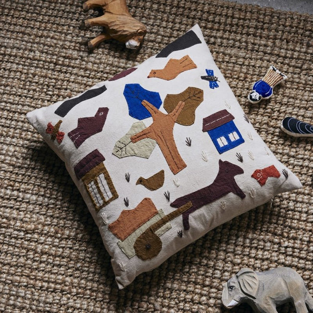 Village Kinder Kissen - ferm LIVING - DesignWe.Love