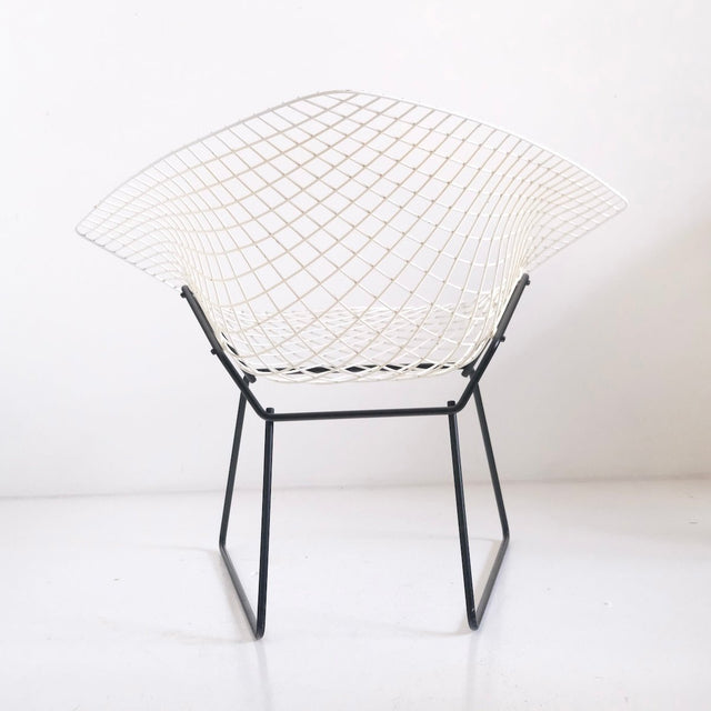 Vintage Diamond Chair Harry Bertoia - Knoll International - DesignWe.Love