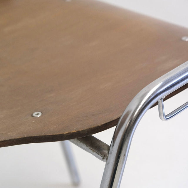 Vintage Stapelstuhl - Schalenstuhl Designmoebel - DesignWe.Love