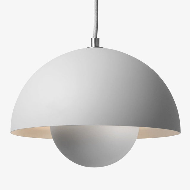 VP1 Flowerpot Pendelleuchte Matt Light Grey - &Tradition - DesignWe.Love