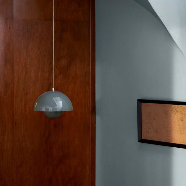 VP10 Flowerpot Pendelleuchte Stone Blue - &Tradition - DesignWe.Love