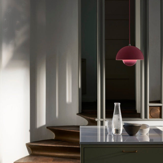 VP10 Flowerpot Pendelleuchte Tangy Pink - &Tradition - DesignWe.Love