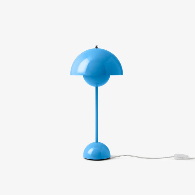 Flowerpot VP3 Tischleuchte in Swim Blue von &Tradition – Verner Panton