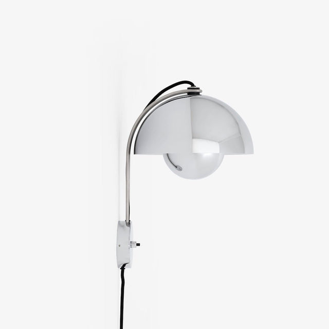 Flowerpot VP8 Wandleuchte in Chrome-plated von &Tradition – Verner Panton
