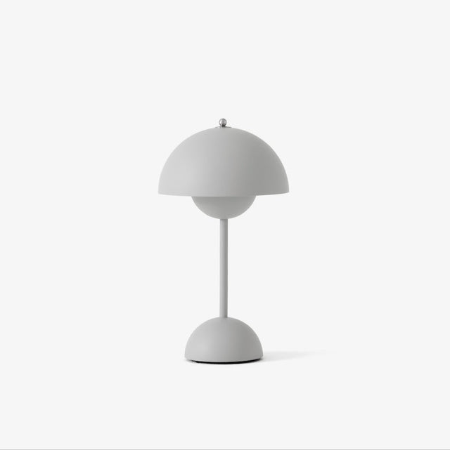 VP9 Flowerpot Akkuleuchte Matt Grau - &Tradition - DesignWe.Love