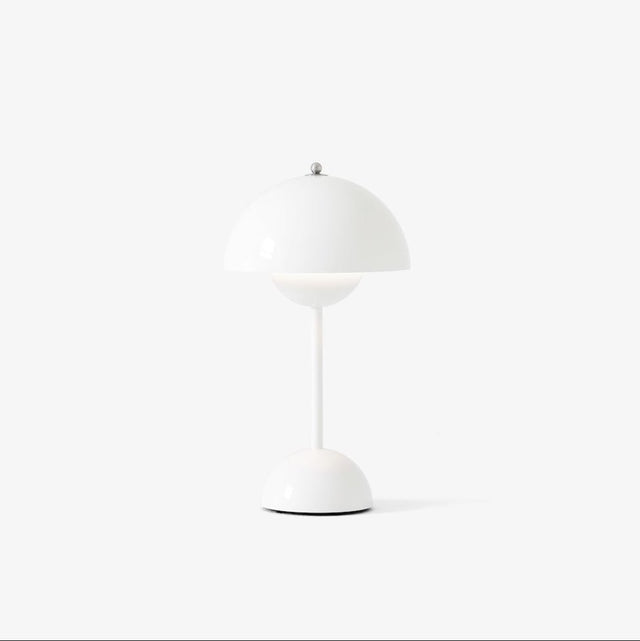 VP9 Flowerpot Akkuleuchte Matt Weiß - &Tradition - DesignWe.Love