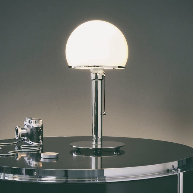 WA 24 Bauhaus Tischleuchte Wilhelm Wagenfeld - Tecnolumen