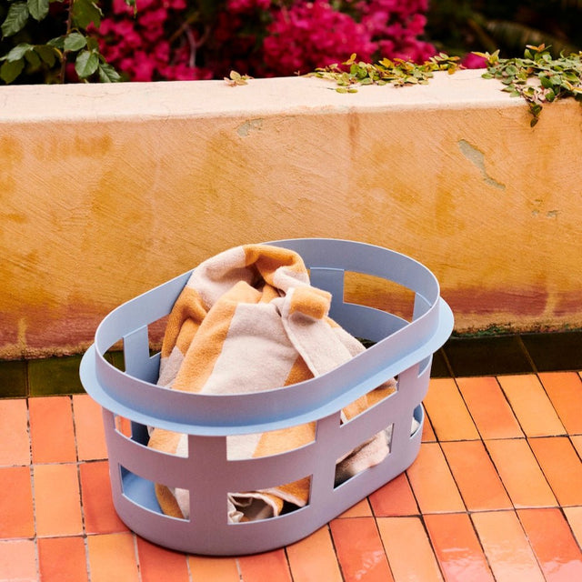 Wäschekorb Basket Soft Blue - HAY - DesignWe.Love