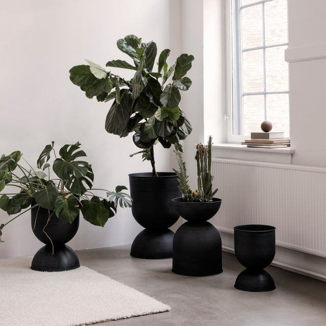 Hourglass Blumentopf schwarz XS - ferm LIVING