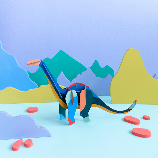 Giant Diplodocus Dinosaurier Papierdeko - Studio Roof