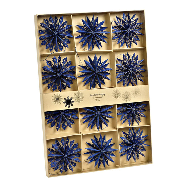 Papier-Schneeflocken zum Aufhängen im Set - DesignWe.Love