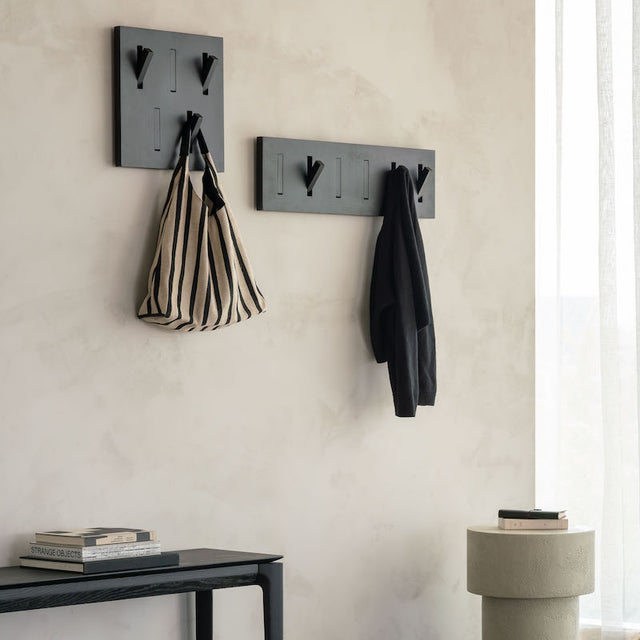 Utilitile Wandgarderobe Eiche schwarz 6 Haken - Ethnicraft