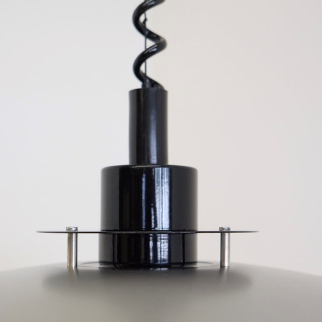 Futuristische Vintage Lampe aus Metall - Skandinavisches Design der 1980er - DesignWe.Love