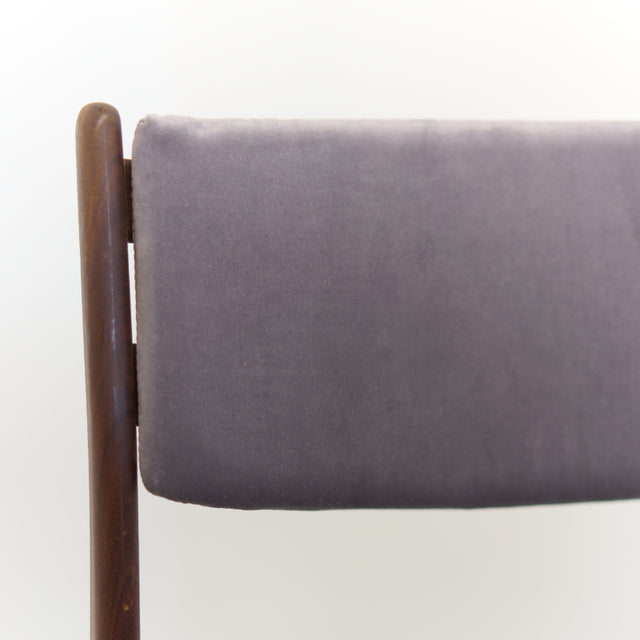 Frem Røjle Stuhl Grau - Vintage Stuhl - DesignWe.Love
