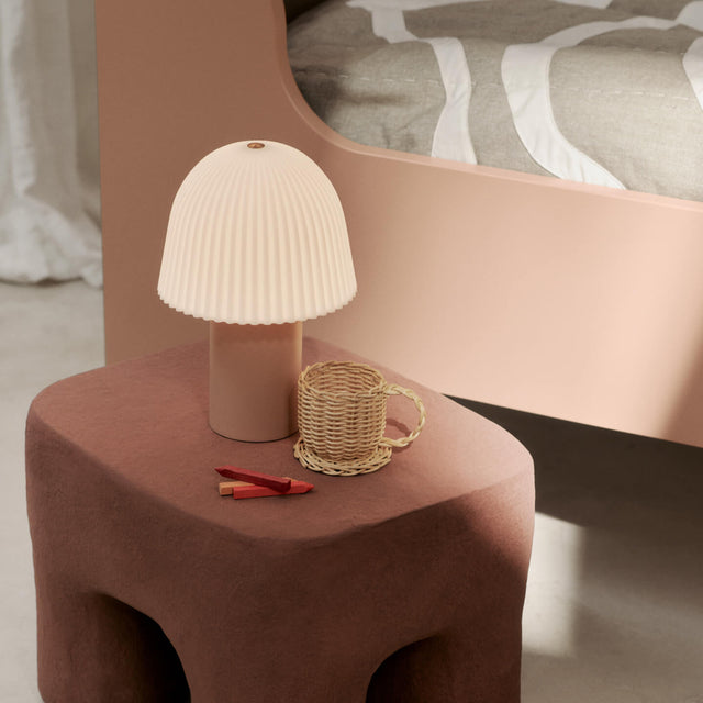 Portable Tischleuchte Frill Rosa/Weiss - ferm LIVING