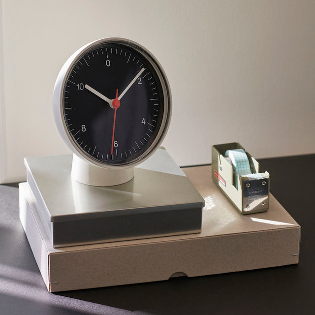 Lautlose Tischuhr Jasper Morrison - HAY Table Clock