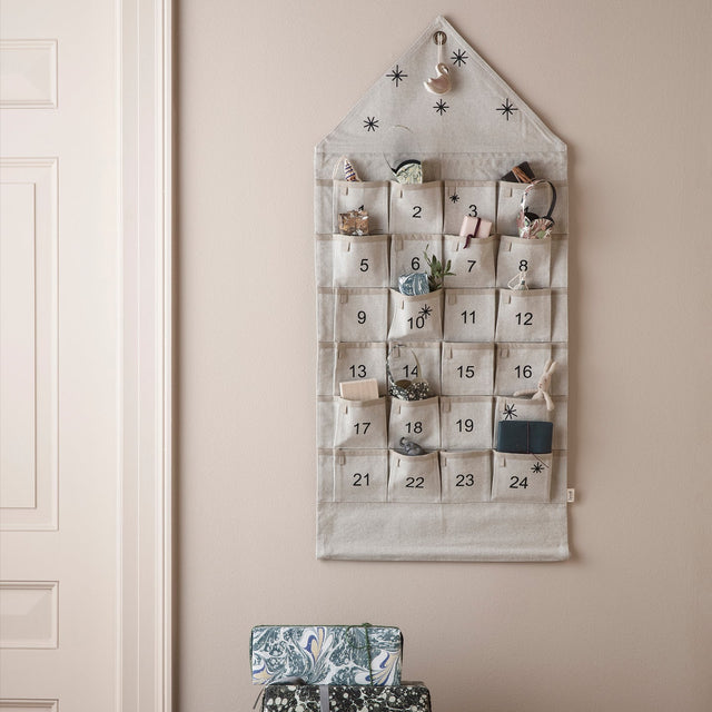 Adventskalender aus Stoff zum Befüllen - ferm LIVING